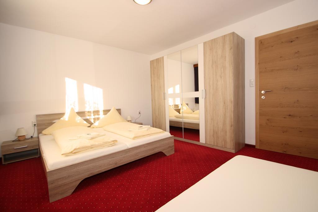 Haus Sonnenterrasse Apartment Sankt Veit im Pongau Luaran gambar